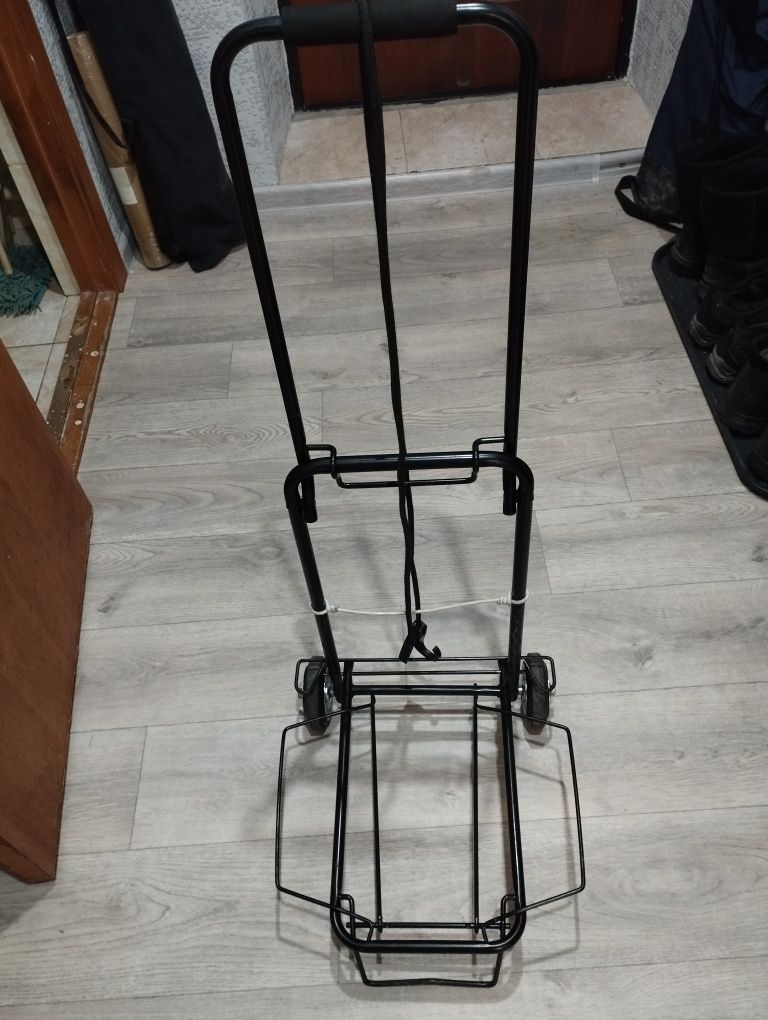Продам тележку складную