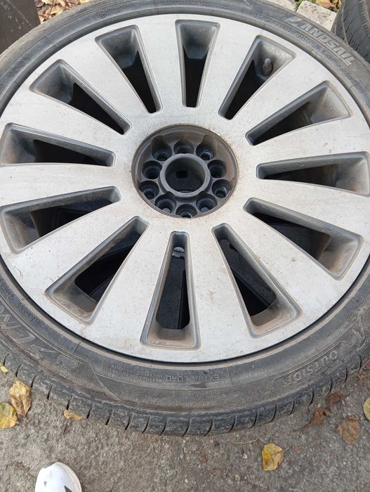 Продавам джанти с гуми