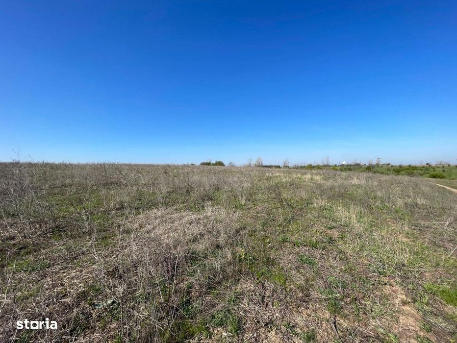 Teren intravilan 1111mp Ghercesti cu vizibilitate panoramica  la drumu