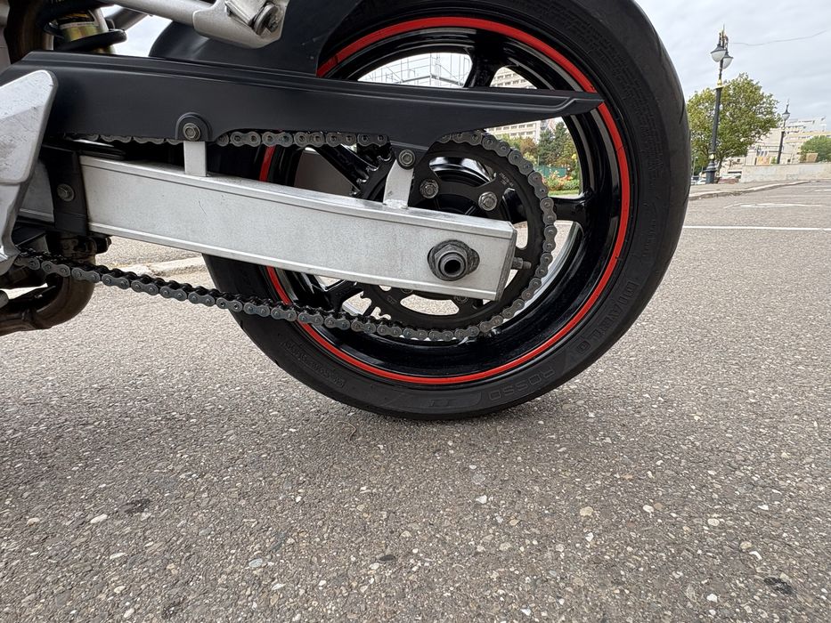 Vând Yamaha FZ6N