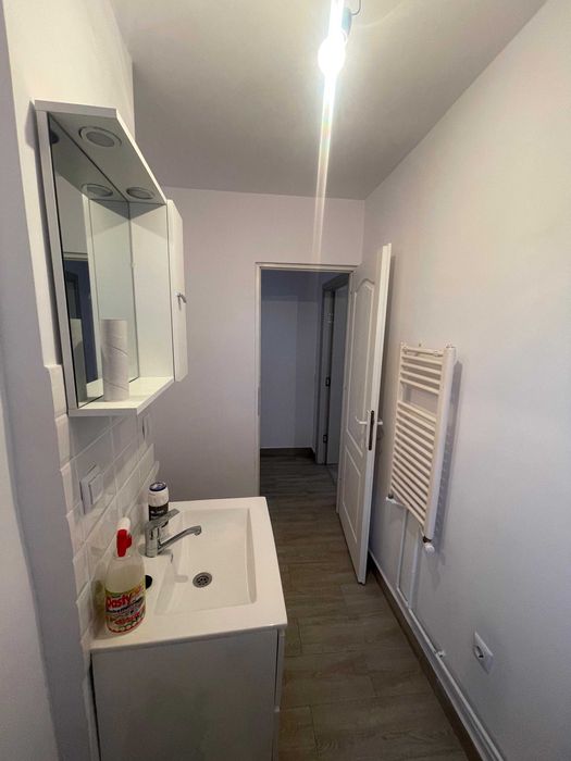 Apartament cu două camere de vânzare