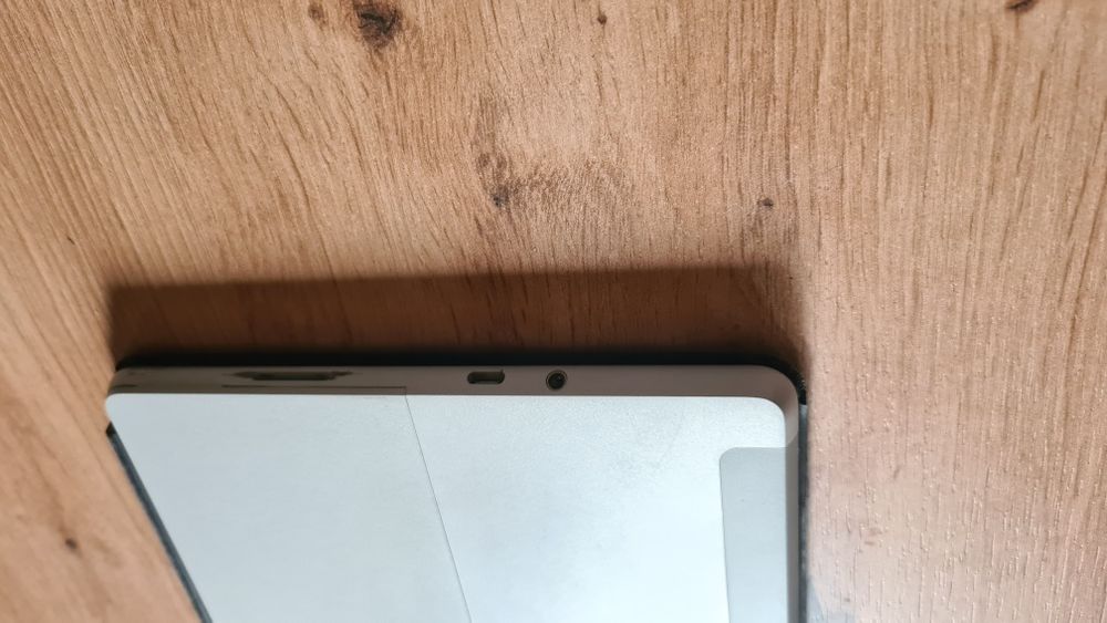 Microsoft surface go 2