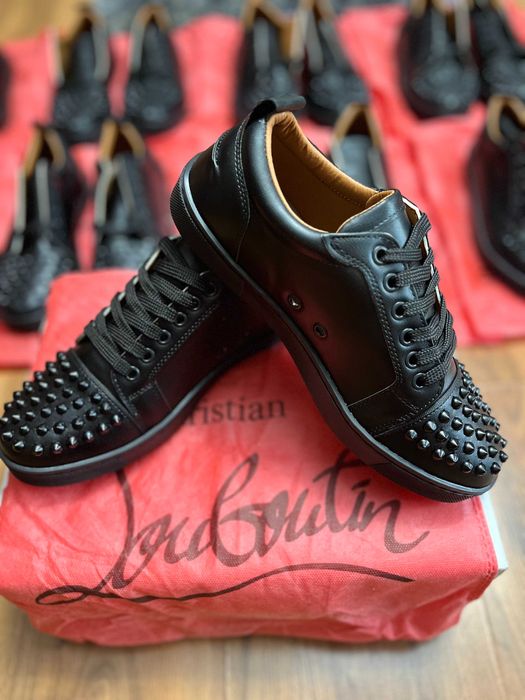 #LIVRARE GRATUITĂ# Adidasi/pantofi casual Christian Louboutin Spikes