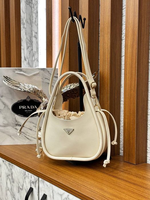 Дамски чанти PRADA Calvin  Klein Versace Miu Miu