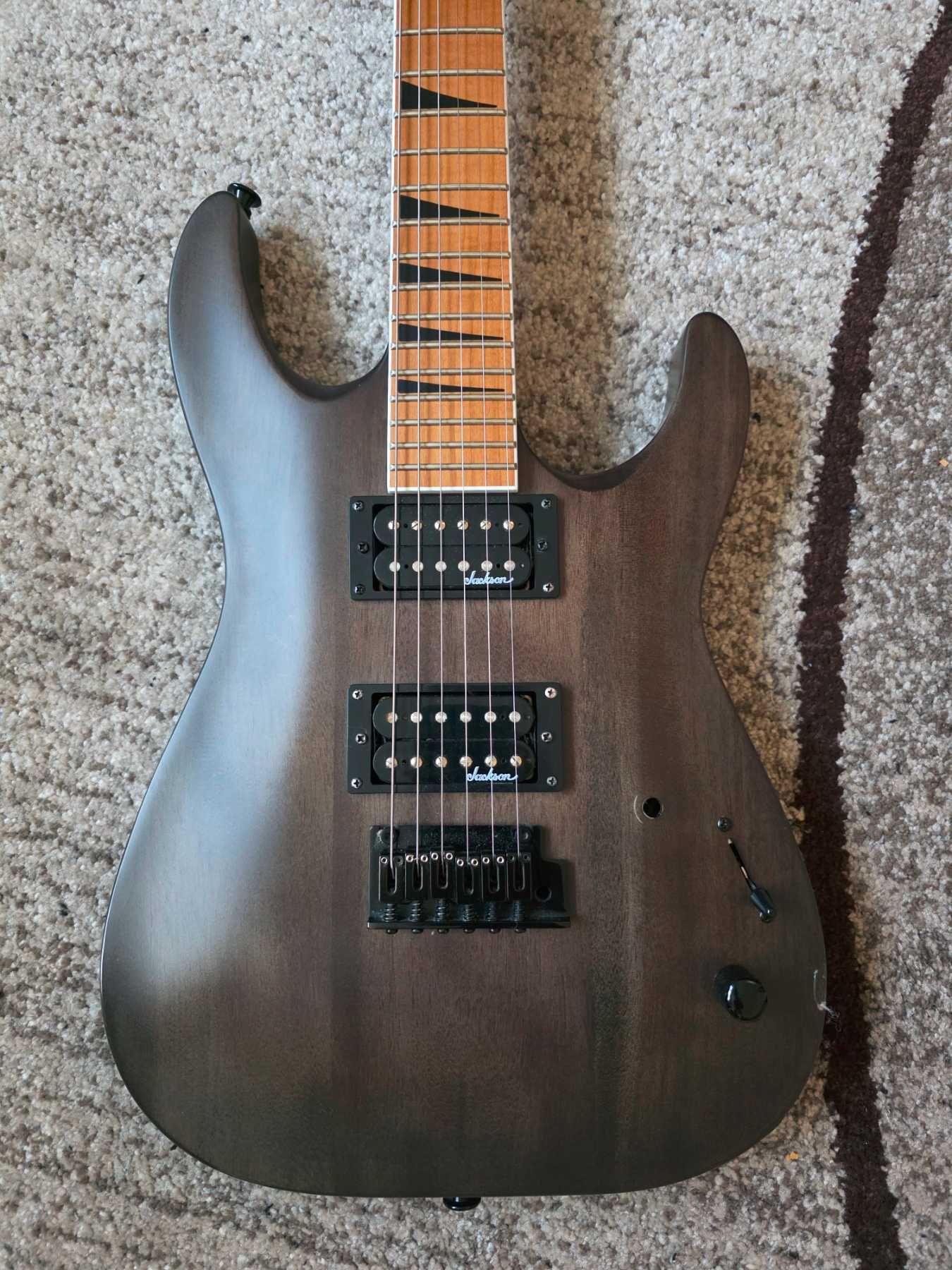 Китара Jackson JS24 Dinky Arch Top