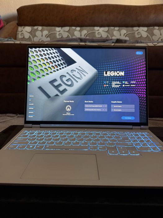 Laptop Gaming Lenovo Legion 5 Pro 16" Glacier White in garantie