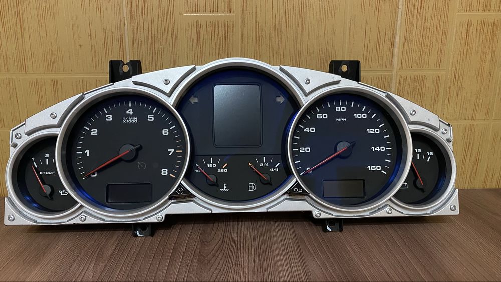 Приборная панель Porsche Cayenne 955-957