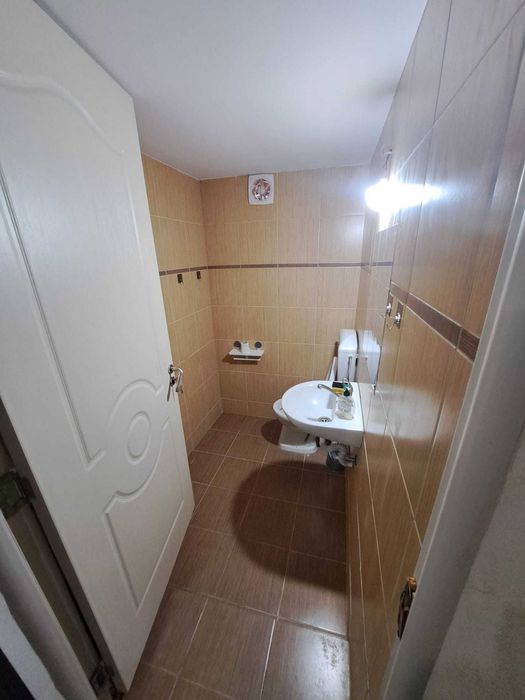 Spațiu comercial, depozitare sau birou Tunari