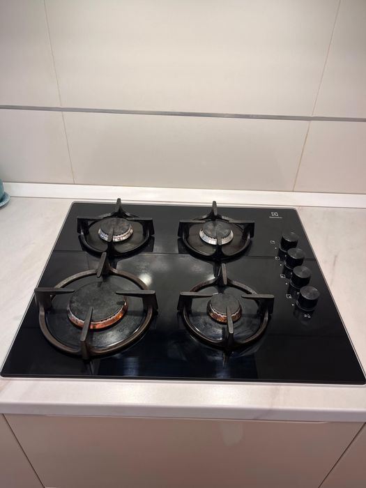 Plita gaz Electrolux folosita - in stare foarte buna
