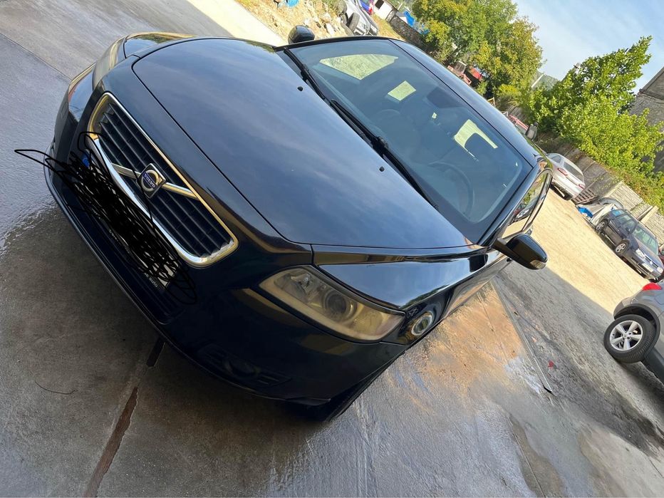Vând  Volvo V 50