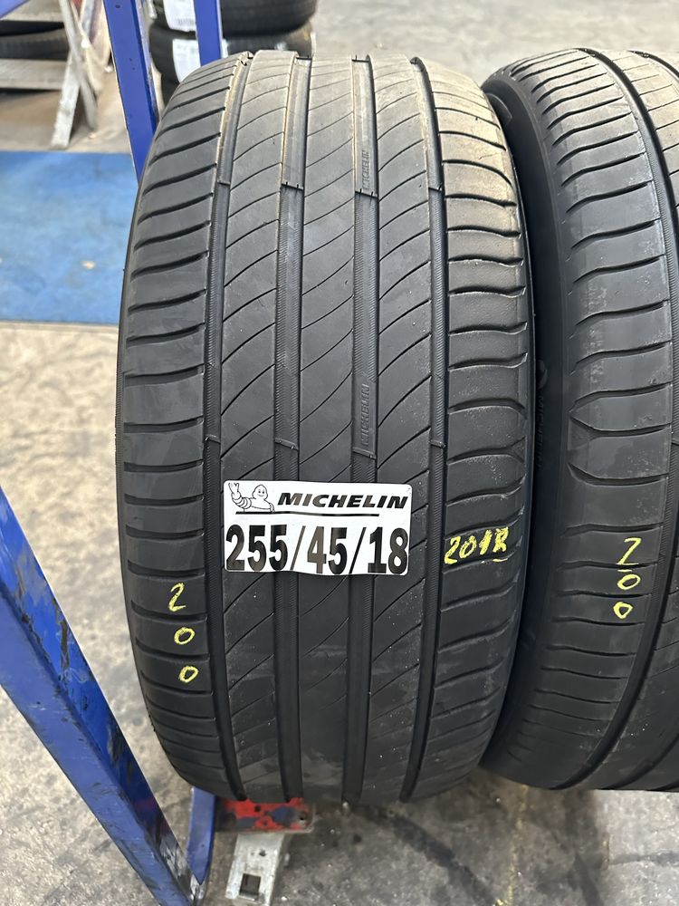 255/45/18 Michelin