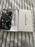 Husa givenchy iphone 11