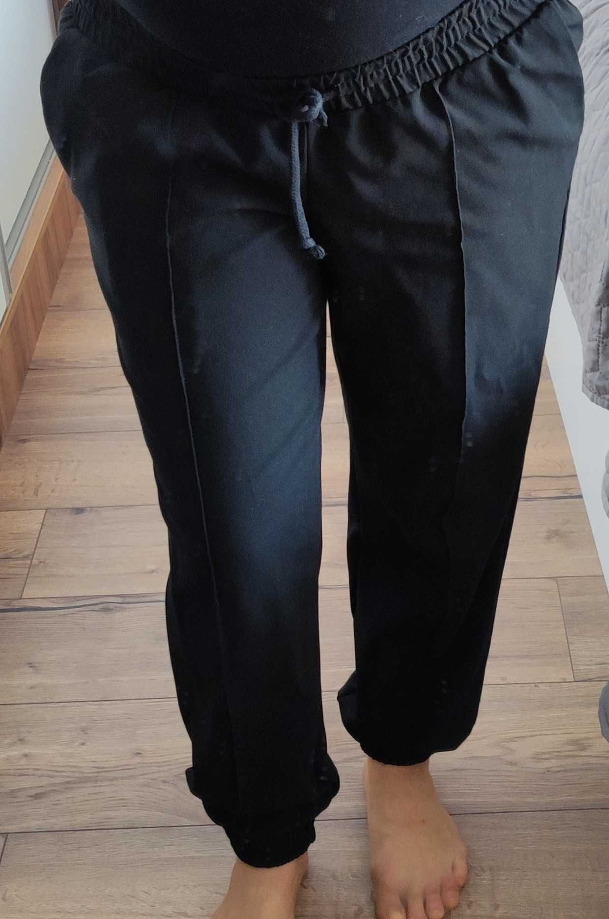 Спортно-елегантен черен панталон за бременни като нов