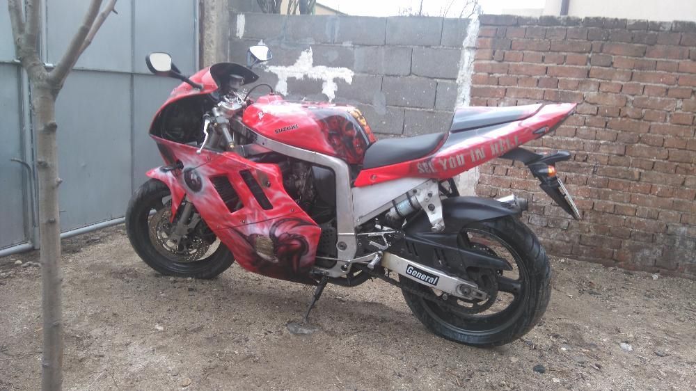 Пистов мотор - Сузуки GSXR-750