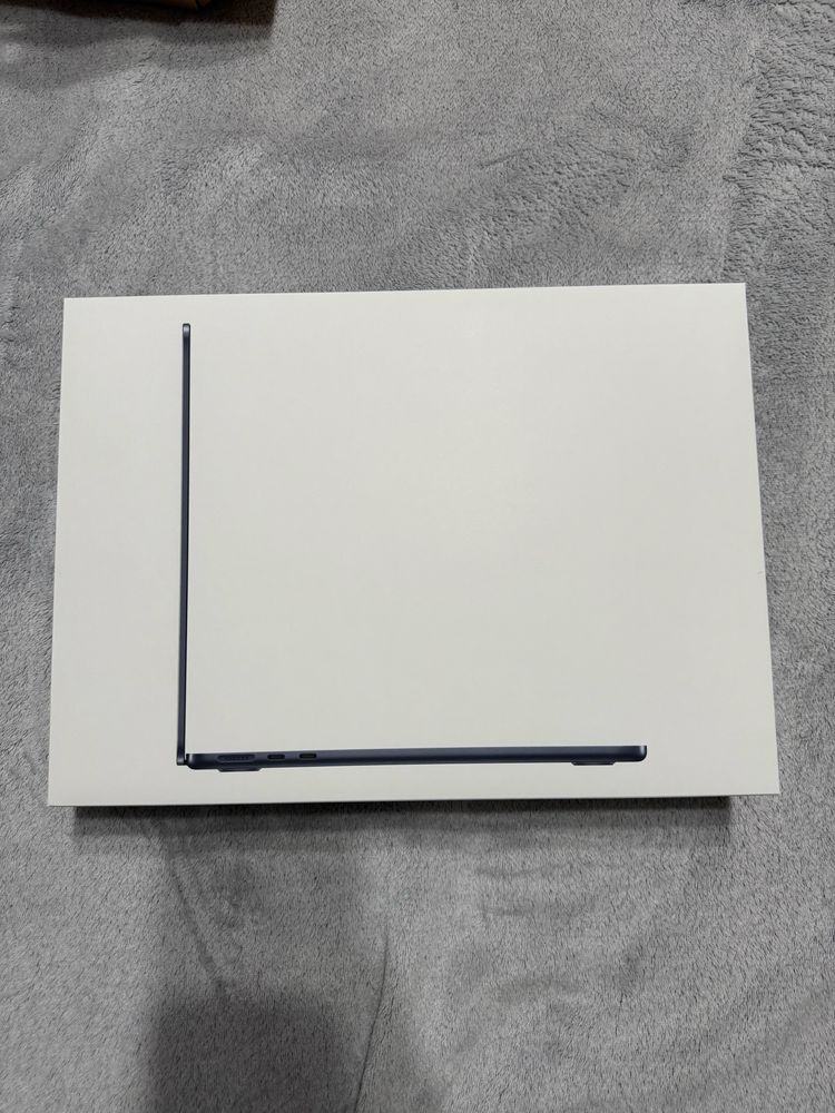 Macbook air 13,6 m4 chip