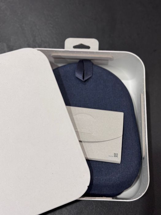 Sony WH1000XM5 + Hard Case