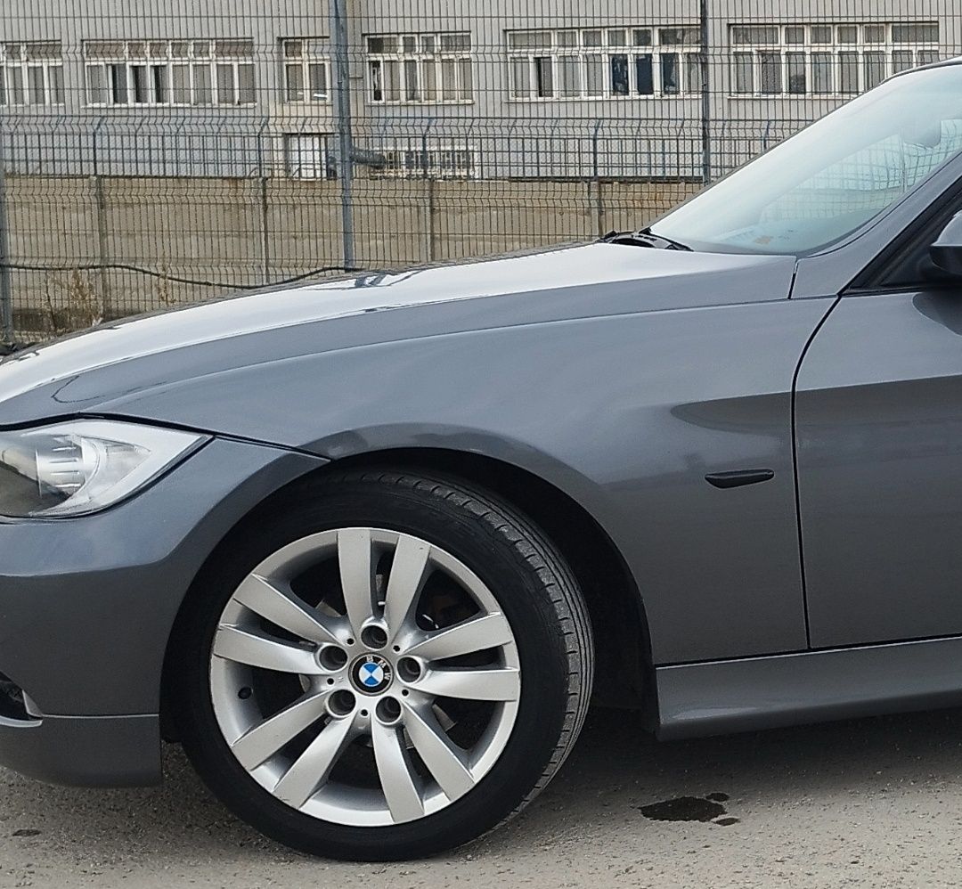 Semnalizari dinamice BMW