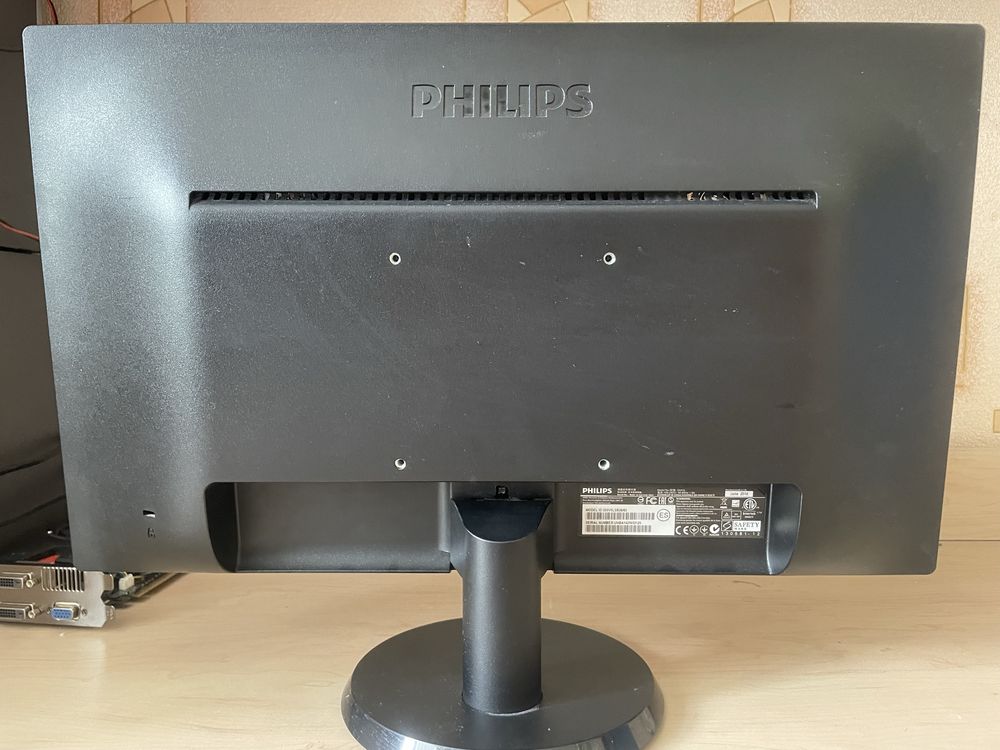 Монитор Philips 60гц