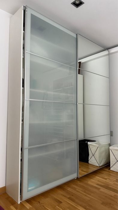 Fotoliu + Sultan / Dulap + Biblioteca