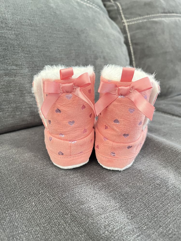 Нови бебешки ботуши / обувки
