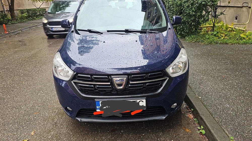 Vând Dacia Lodgy