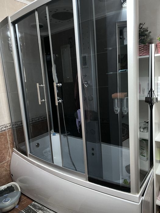 Душевая кабина