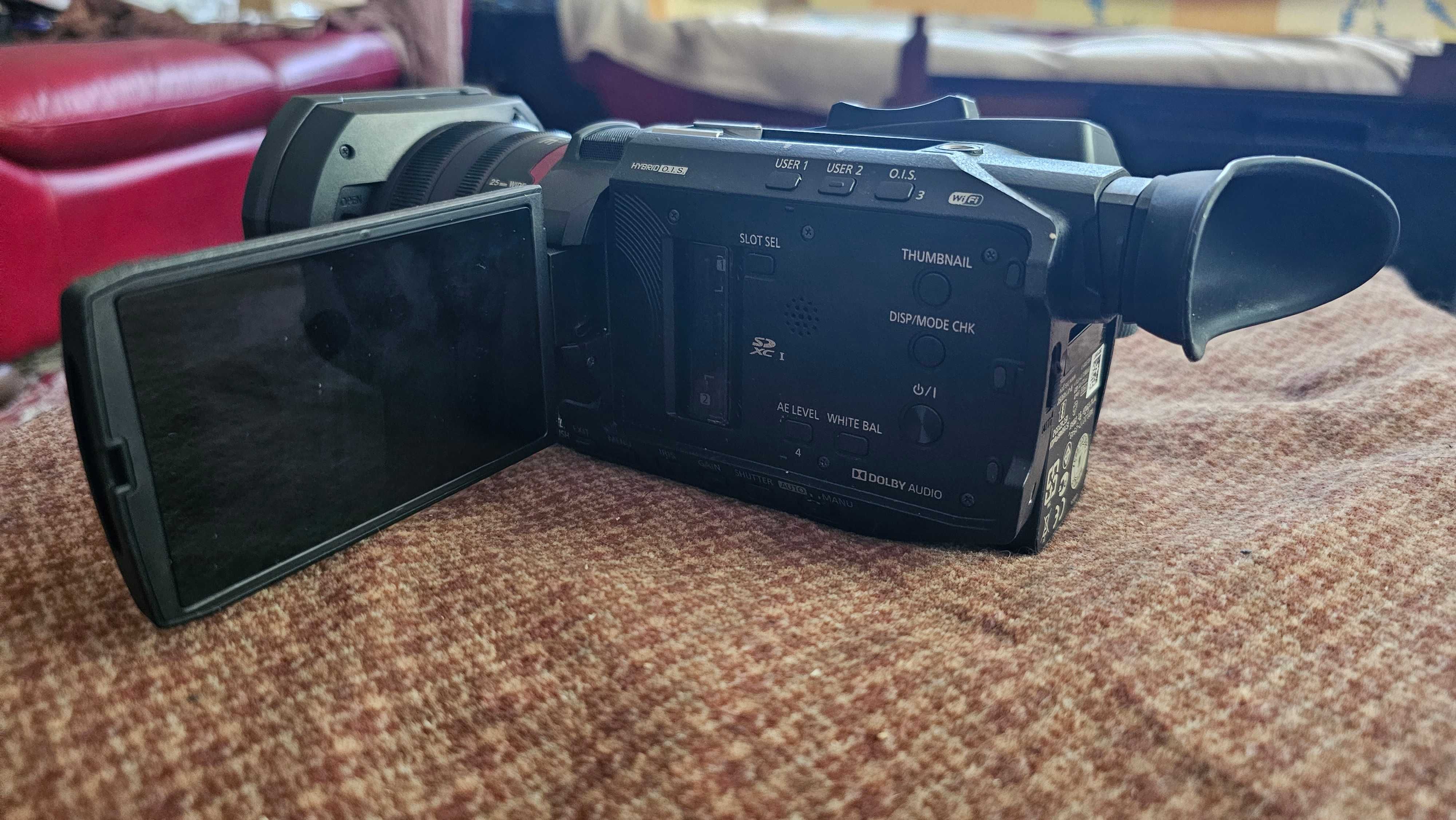 Видеокамерa PANASONIC HC-X1500