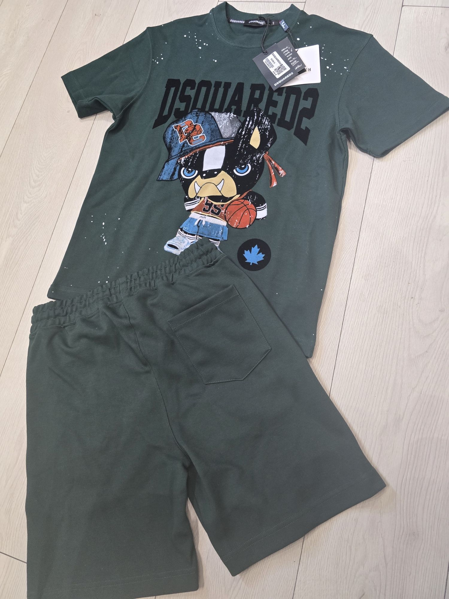 Compleu Compleu Dsquared2  sau 2 Tricouri Dsquared2