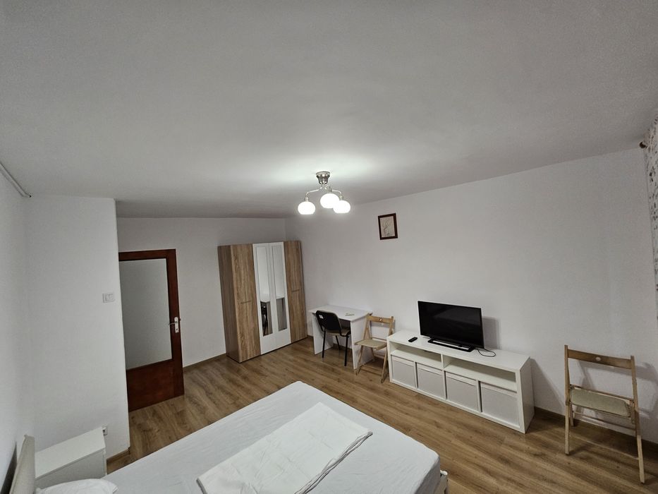 Garsoniera Parc Sebastian; 13 Septembrie