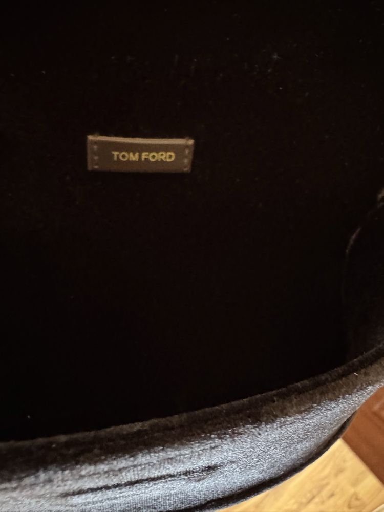 Оригинален  калъф на Tom Ford!
