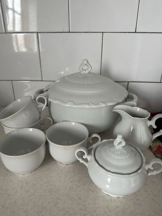 Продам сервиз в идеальном состояние