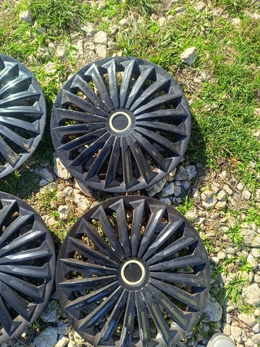 Capace roti pe 16 dimensiune