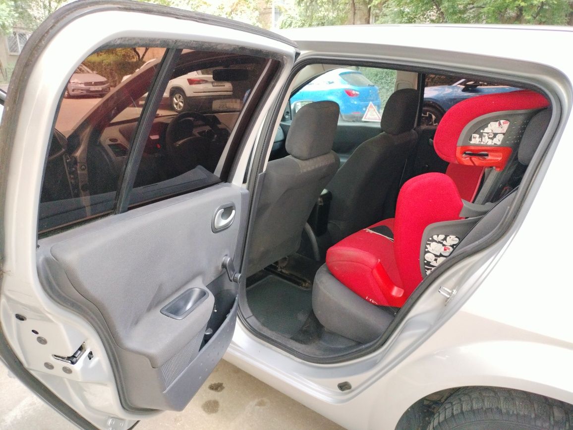 Renault megane 2 hatchback