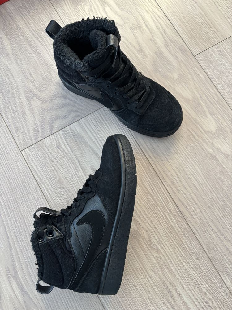 Маратонки 35,5 Nike