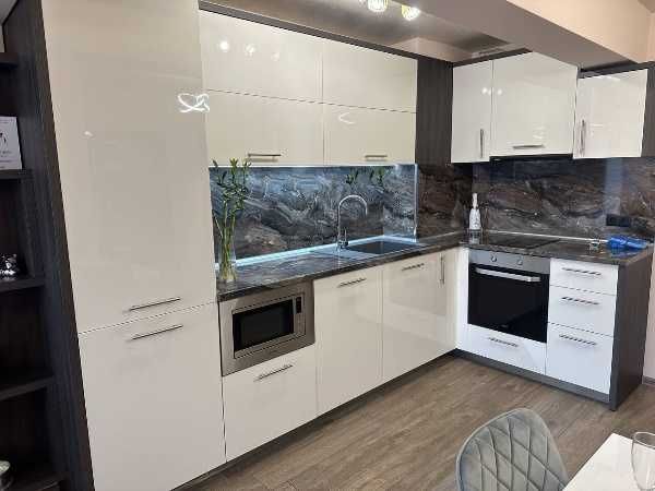 Продава се Двустаен апартамент в Пловдив, Младежки Хълм - 70 кв.м за 1152 €/кв.м - Снимка #5