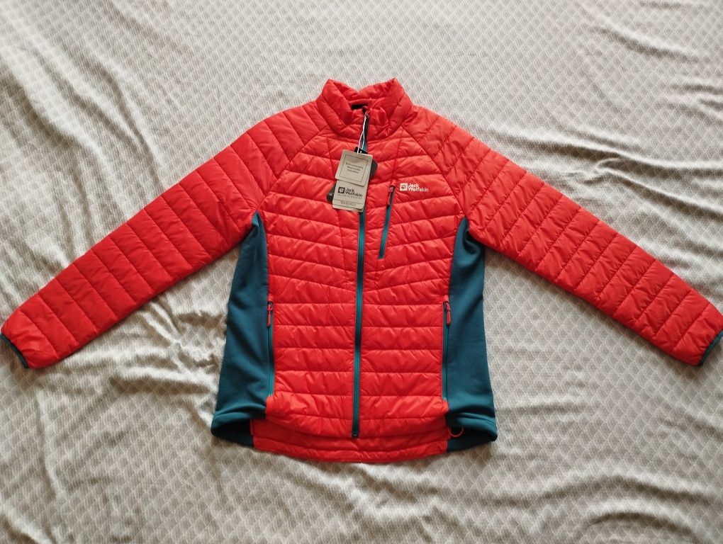 Нови мъжки якета The North Face и Jack Wolfskin