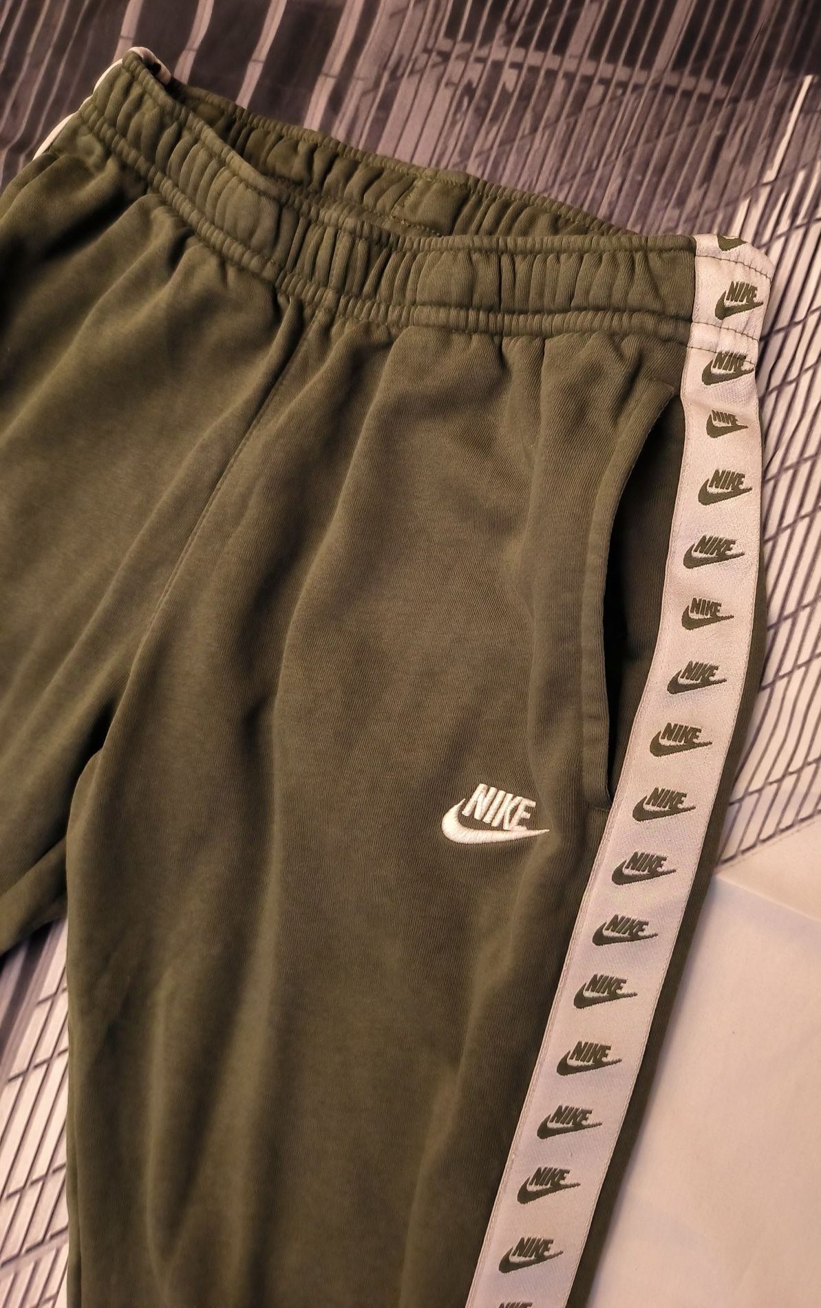 Nike долнище размер M