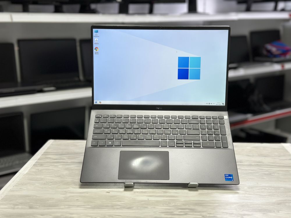 Ноутбук DELL Vostro | Intel Core i5-1135G7 | ОЗУ-8ГБ | SSD-512