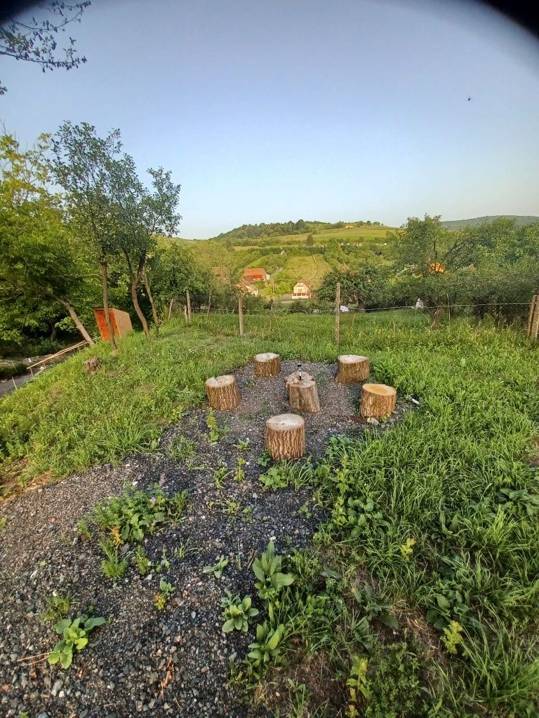 Vând teren (loc de relaxare cu căsuța) 3,5 euro metru patrat