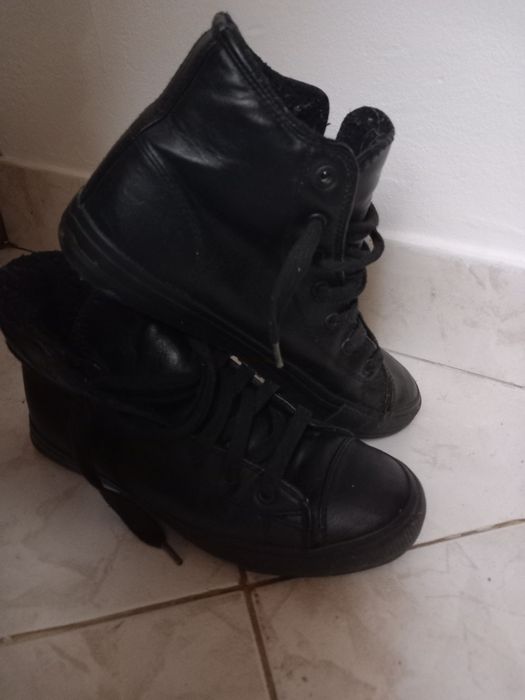 Vând bascheți Nope din piele naturala