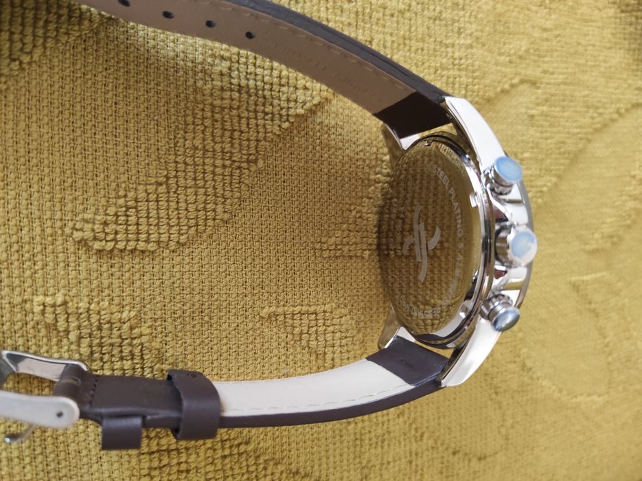 Ceas Daniel Klein nou