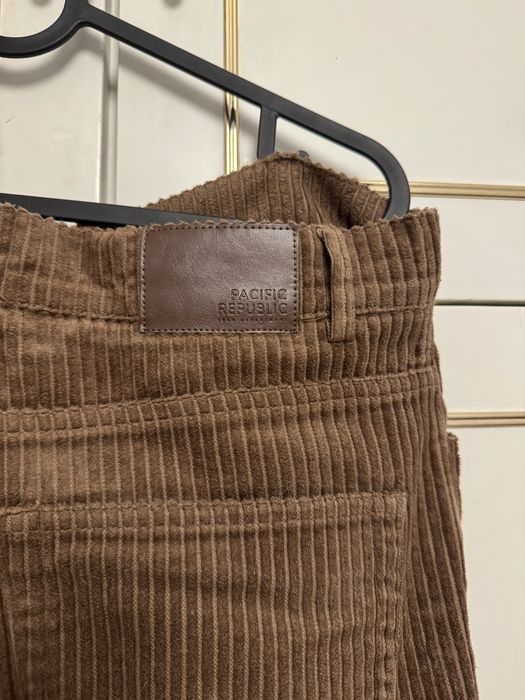 Кафеви джинси Pull and bear