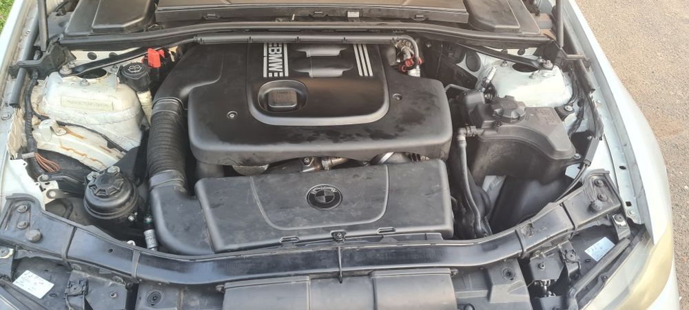 Vand BMW 320d e90 automat