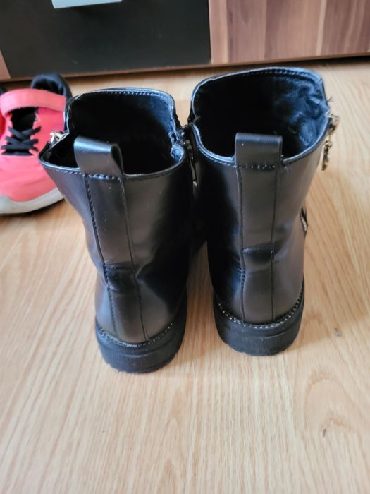 Ghete fata 35 3-4 purtari