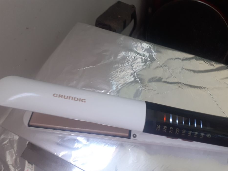 Продавам преса за коса GRUNDIG