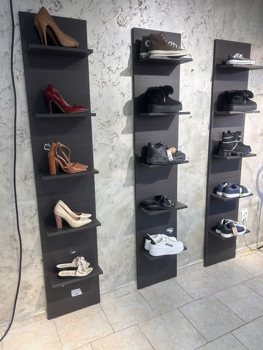 Mobilier incaltaminte haine magazin