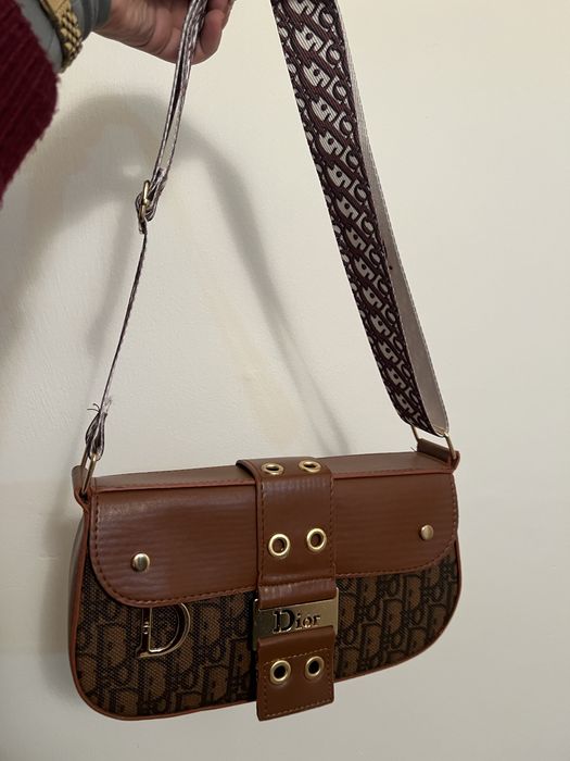 Дамски чанти Dior