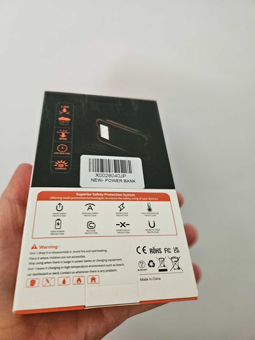 Bateria telefon Solar Charger nou la cutie.