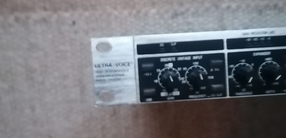 Compresor limiter behringer