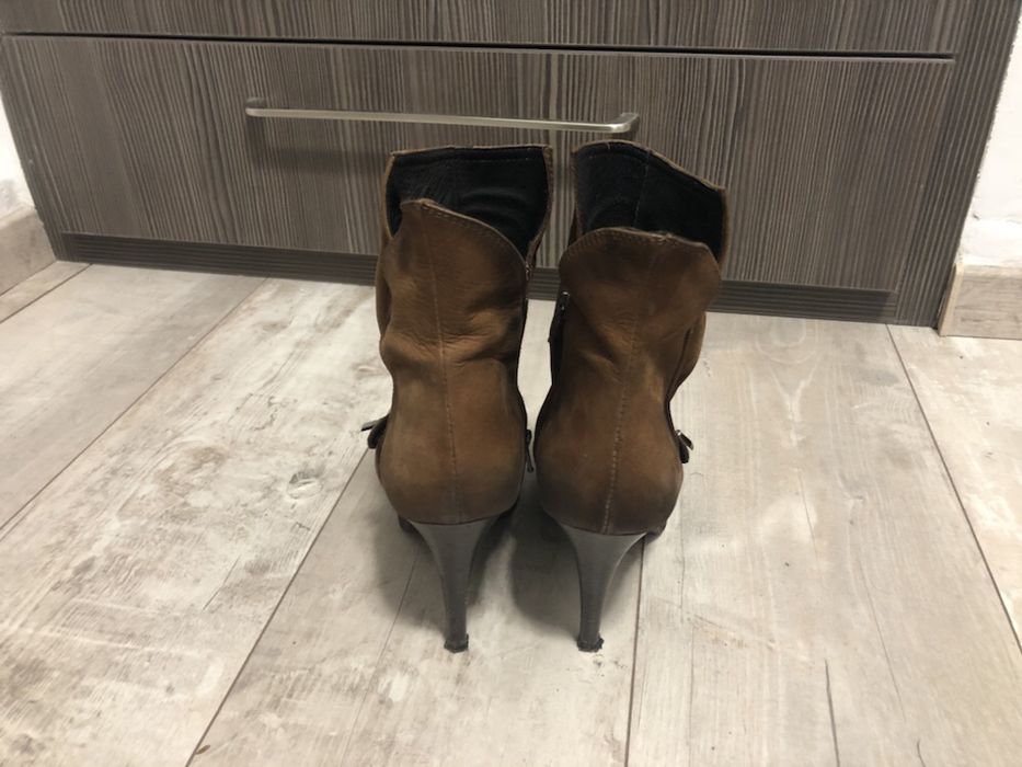 Botine piele Otter , nr. 38